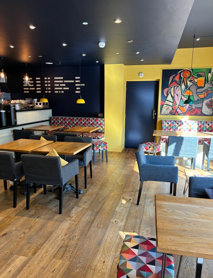 Amser Da Cafe is Back!