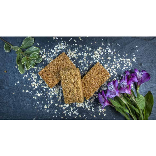 B0103511 - BAF, Flapjack, Plain, Traybake lifestyle i.jpg
