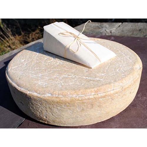 D0103830 - Cosyn Cymru, Caws Olwyn Fawr, approx 1Kg price per kg.jpg