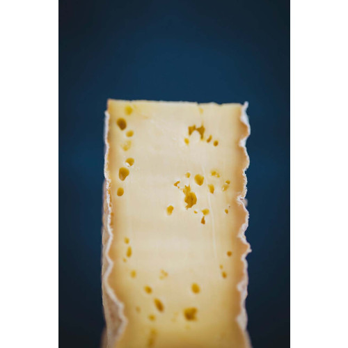 Blas ar Fwyd: Caws Teifi, Saval 180g Wedge ii.jpg