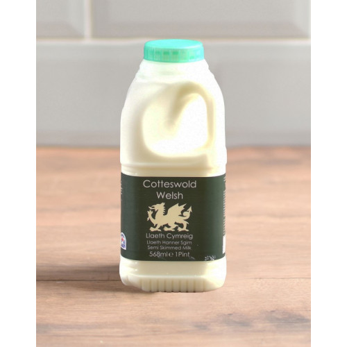 Blas ar Fwyd: Cotteswolds Welsh Semi Skimmed Milk