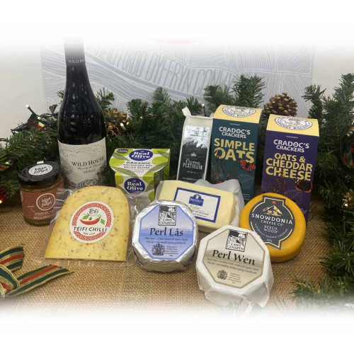 K0102908 - The Great Welsh Cheese Board (with wine) ii.jpg