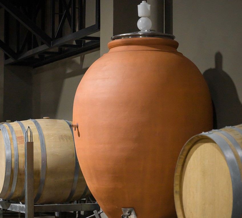 Cadus Large Amphora