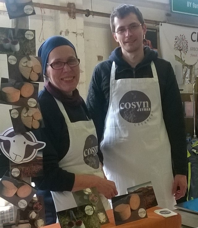 Cosyn Cymru founder Carrie Rimes