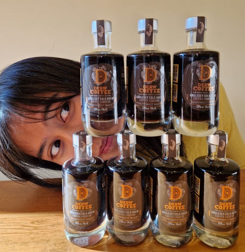 Derw Coffee miniatures