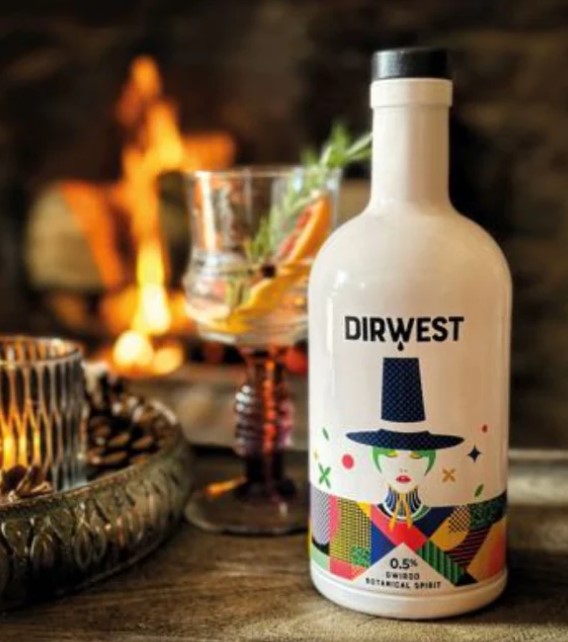 Dirwest botanical spirit in glass by fire