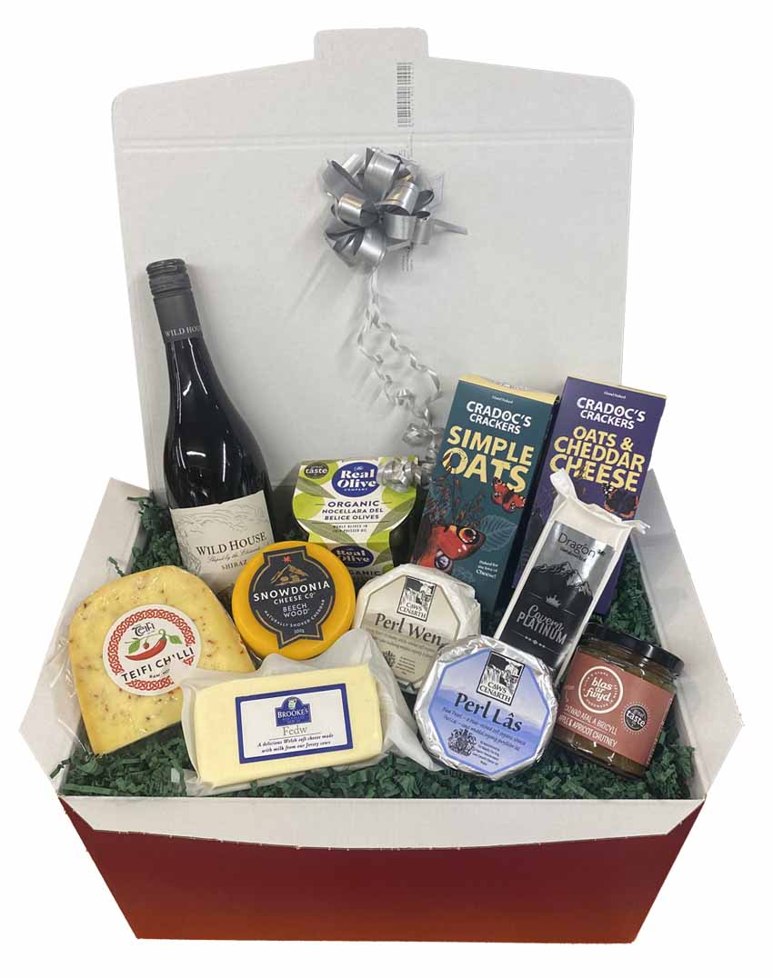 The Great Welsh Cheeseboard Hamper with wine