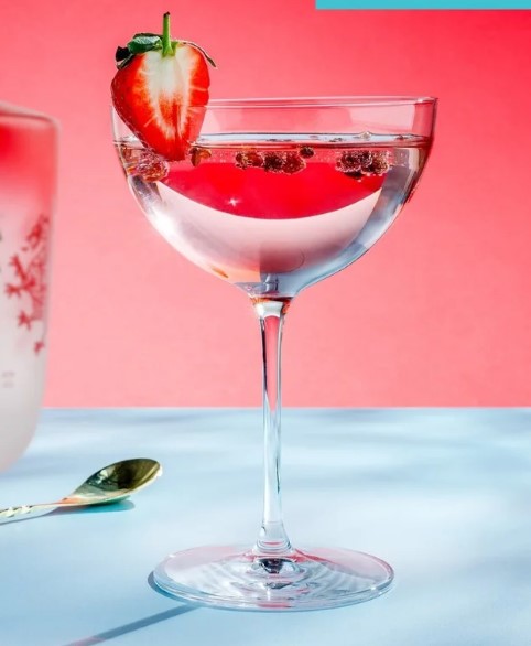 Toca Vida smoked berry gin cocktail